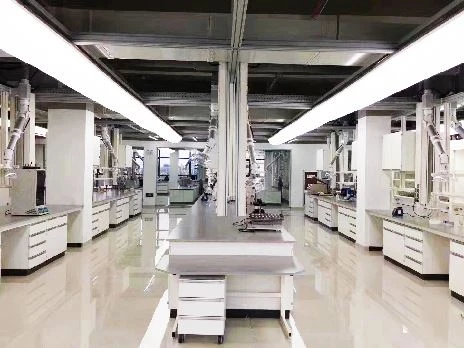 Jak wybrać odpowiednią ławkę laboratoryjną: kompleksowy przewodnik